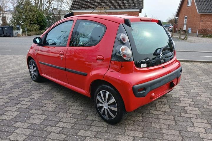 Rød Citroën C1 fra 2012