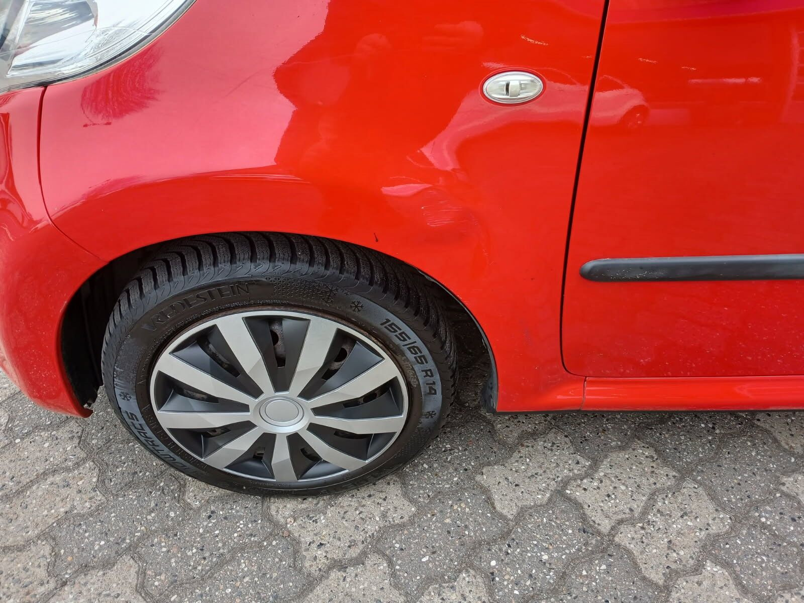 Rød Citroën C1 fra 2012