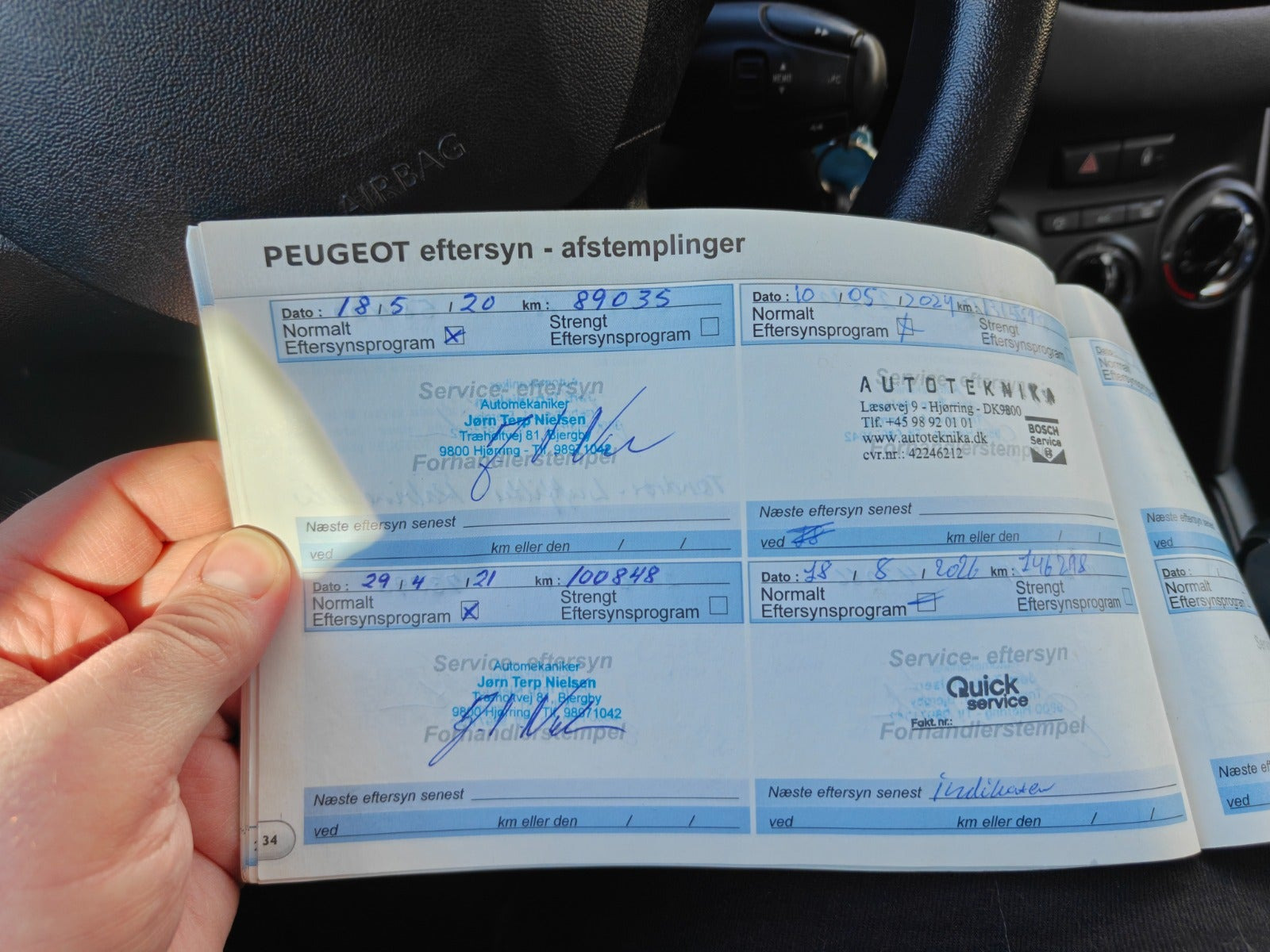 undefined Peugeot 208 fra 2012