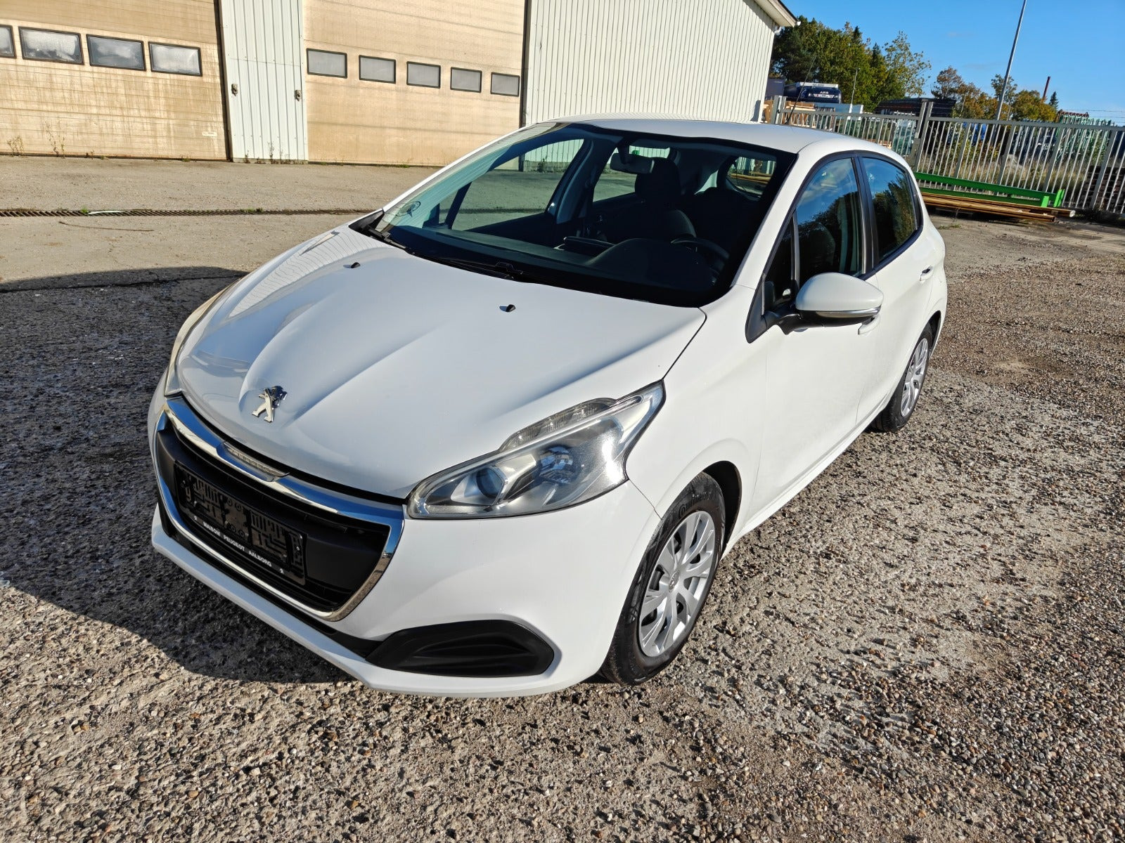 undefined Peugeot 208 fra 2015
