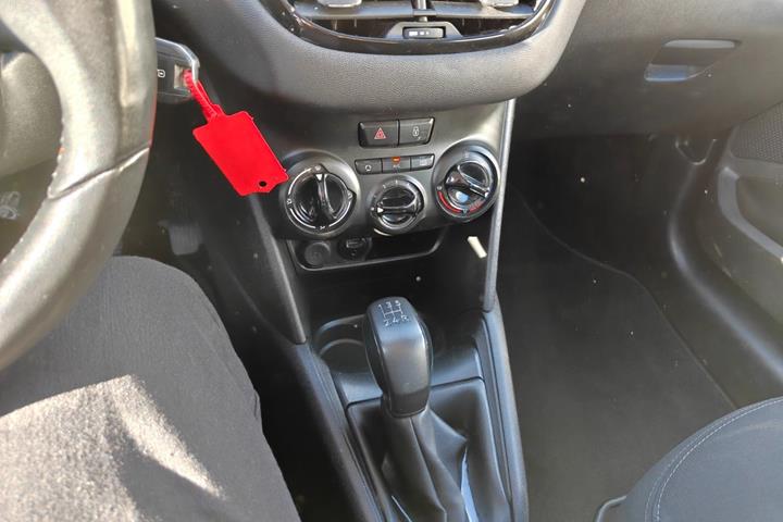 undefined Peugeot 208 fra 2015