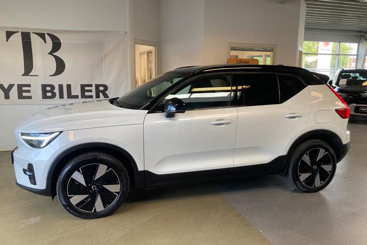 Hvid Volvo XC40 fra 2024