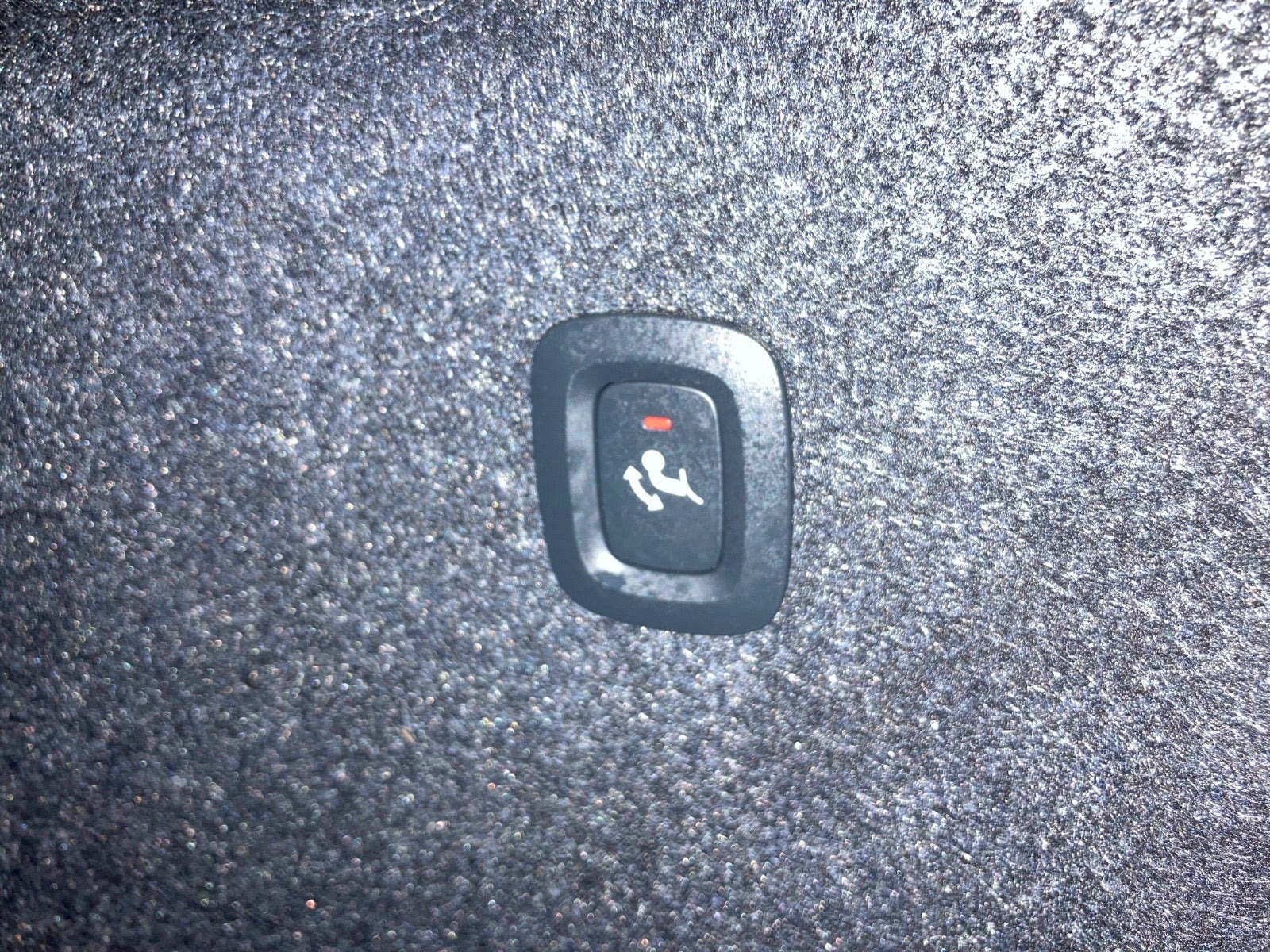 Hvid Volvo XC40 fra 2024