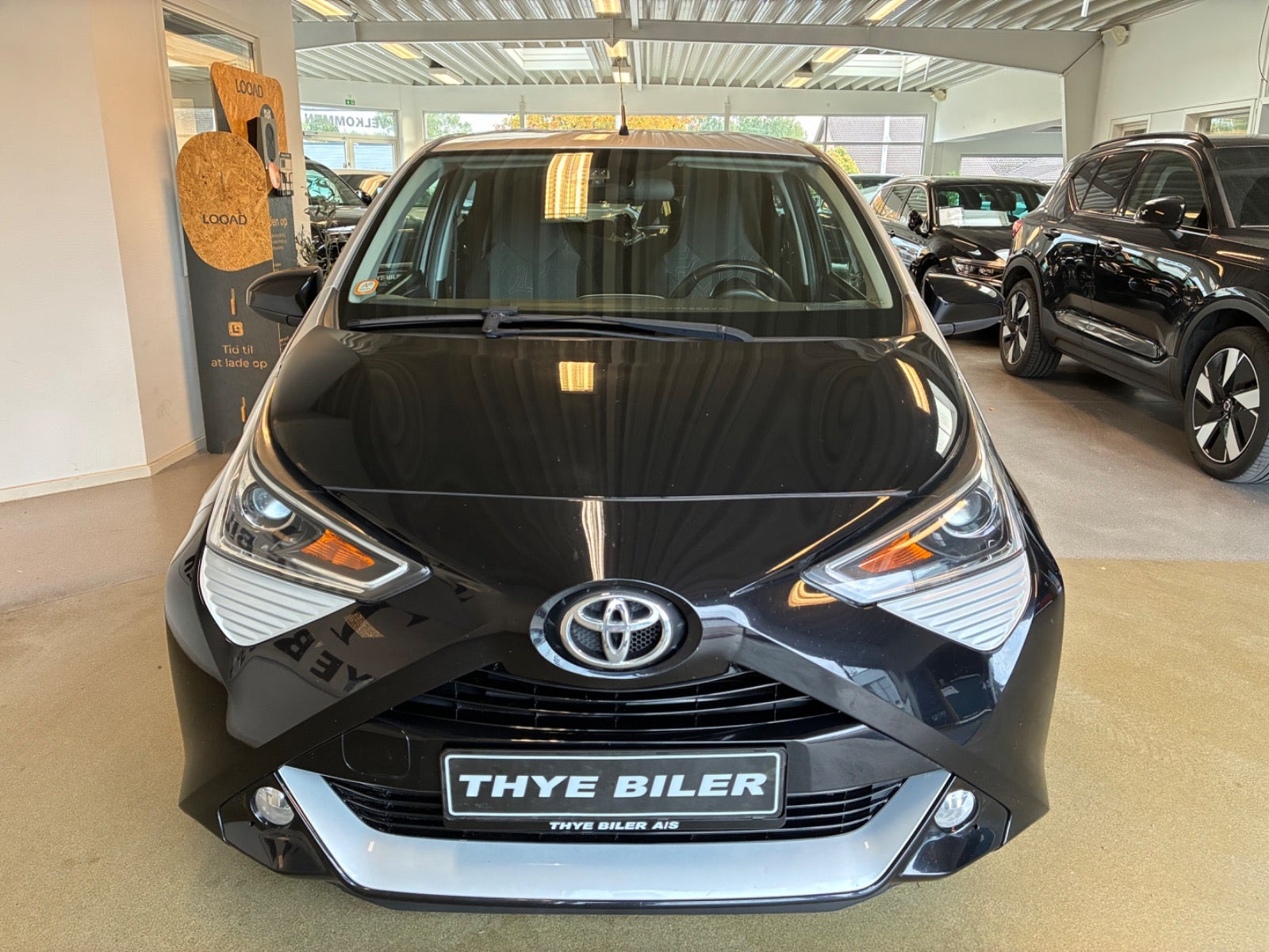 Sort Toyota Aygo fra 2019