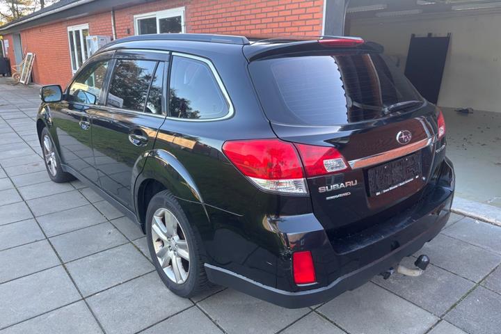 undefined Subaru Outback fra 2009