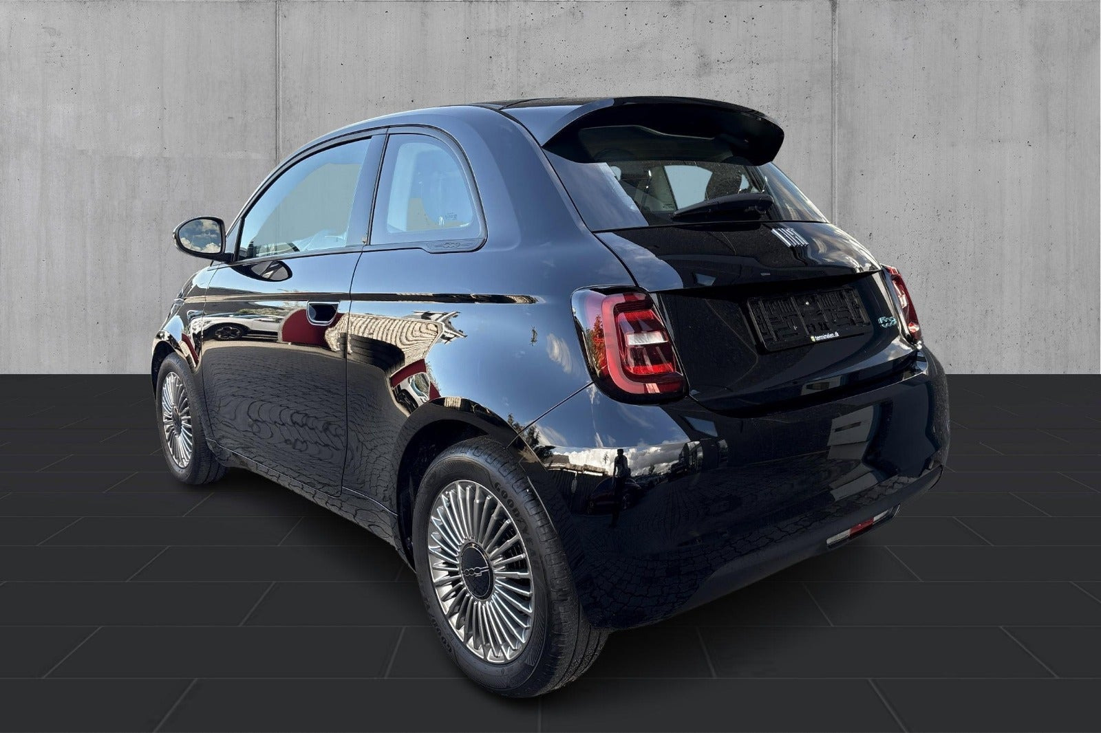 Sort Fiat 500e fra 2023