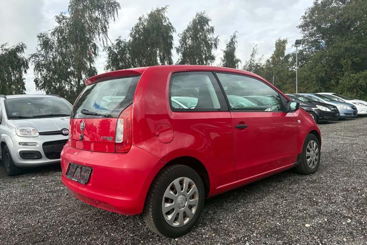 Rød Skoda Citigo fra 2013