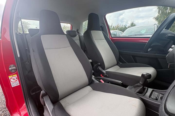 Rød Skoda Citigo fra 2013