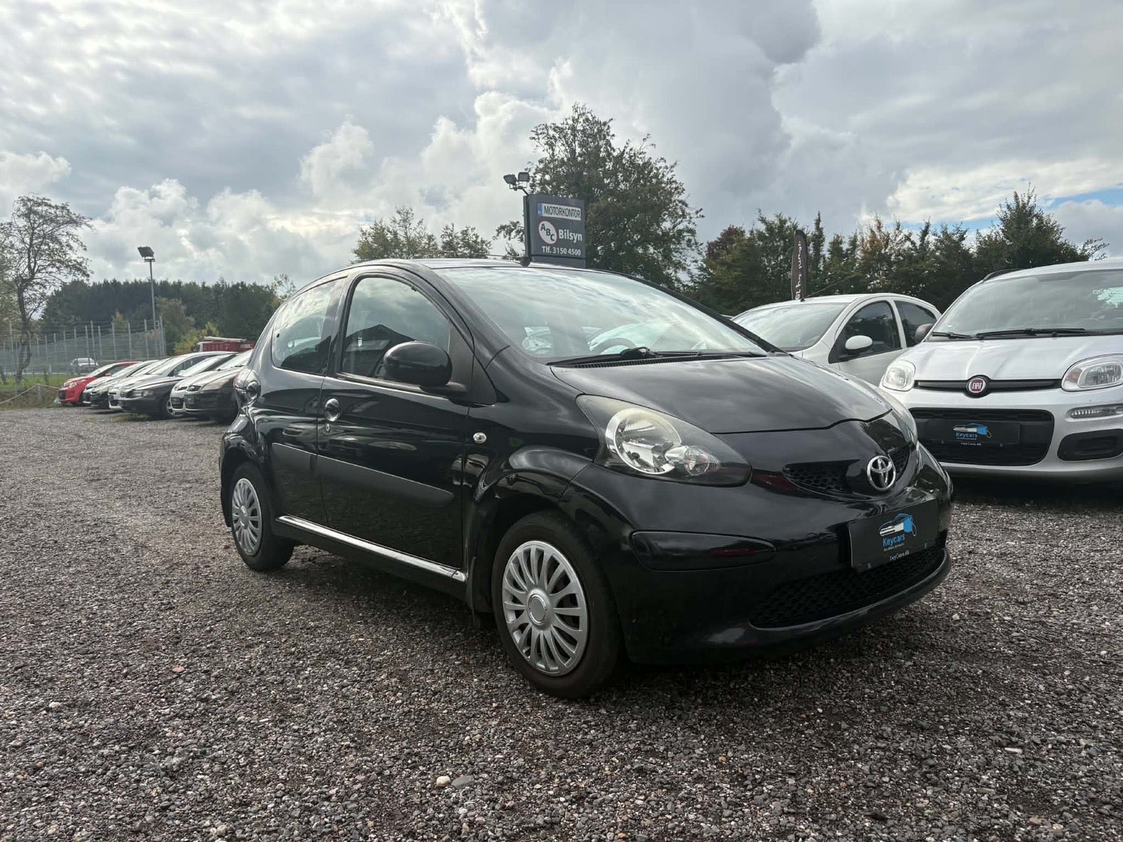 Sort Toyota Aygo fra 2006
