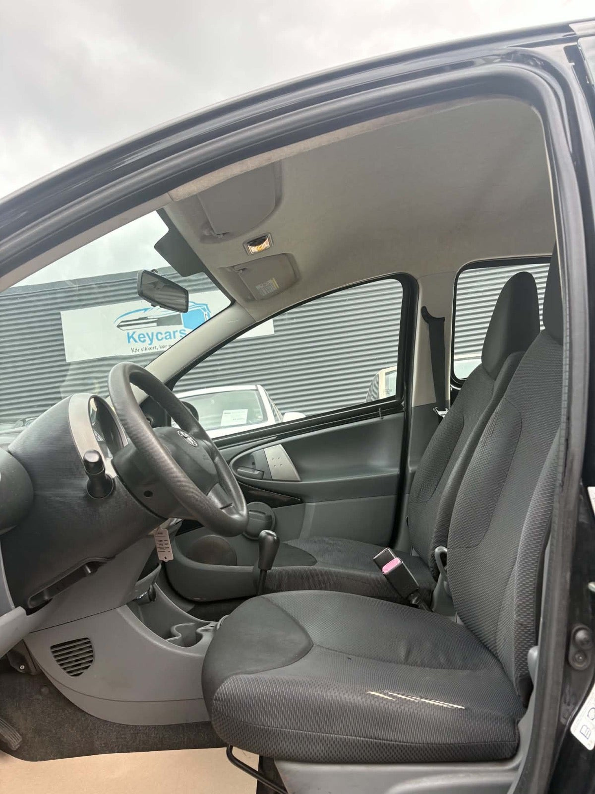 Sort Toyota Aygo fra 2006