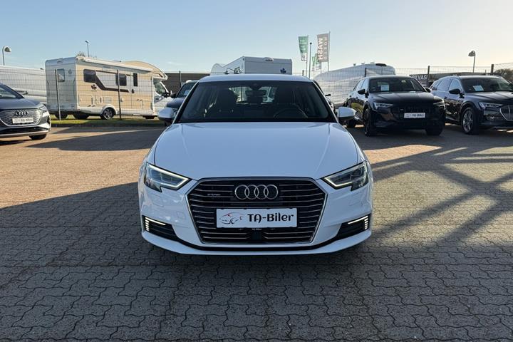 Hvid Audi A3 fra 2018