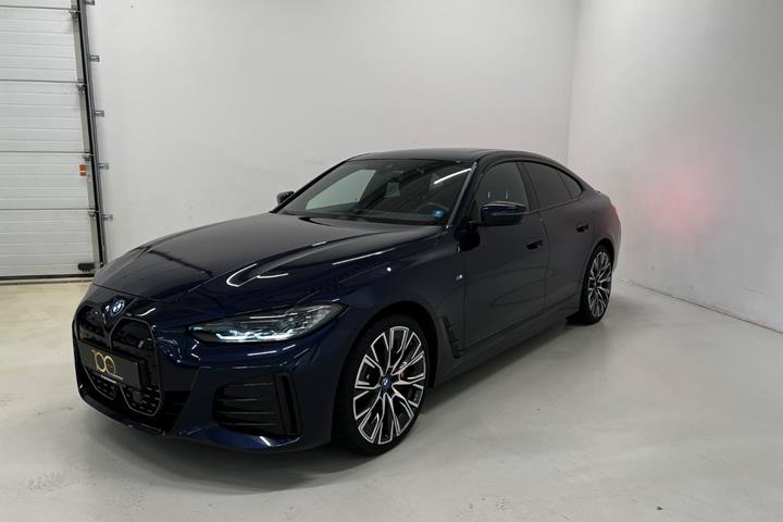 Blå BMW i4 fra 2023