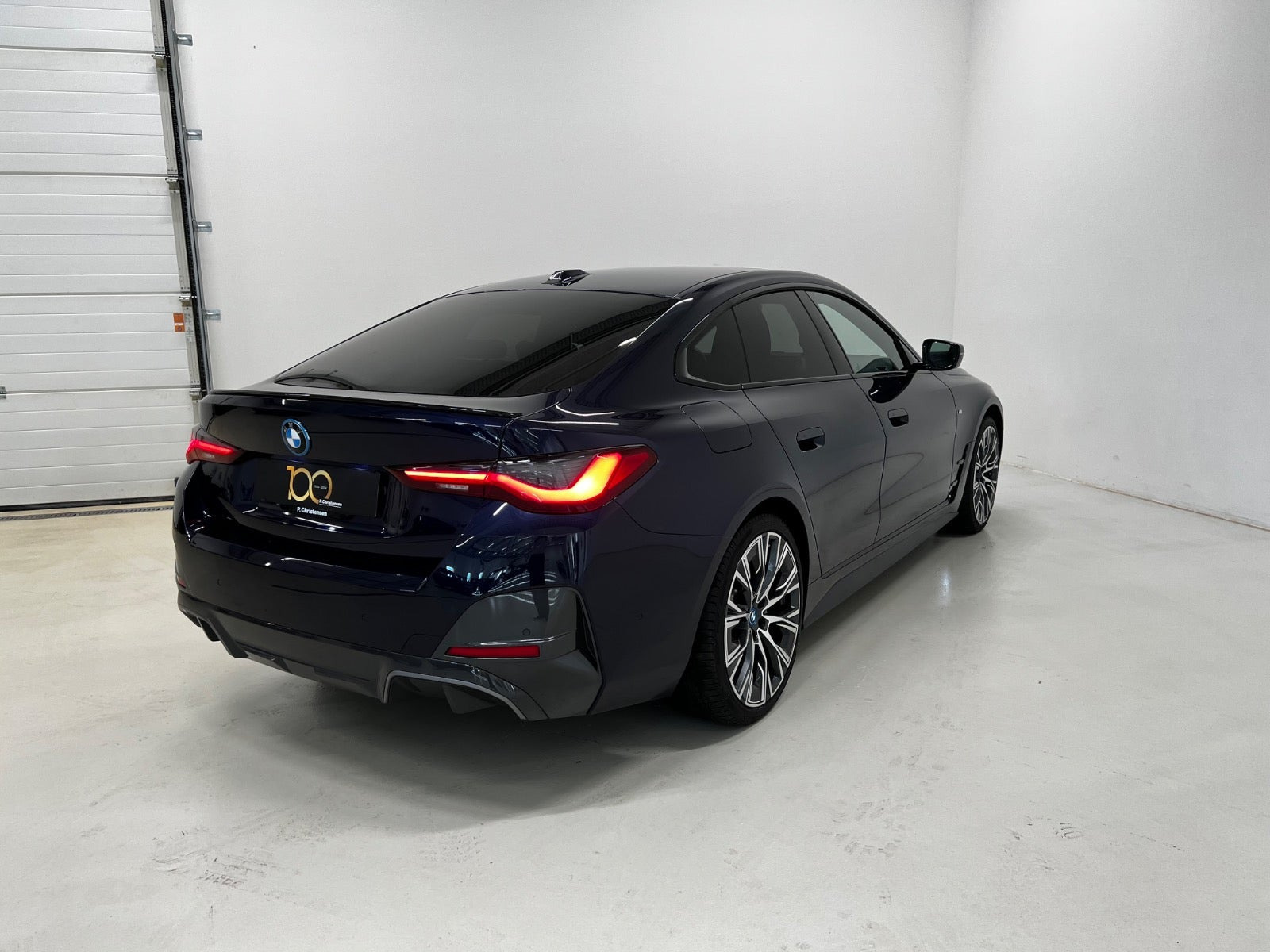 Blå BMW i4 fra 2023