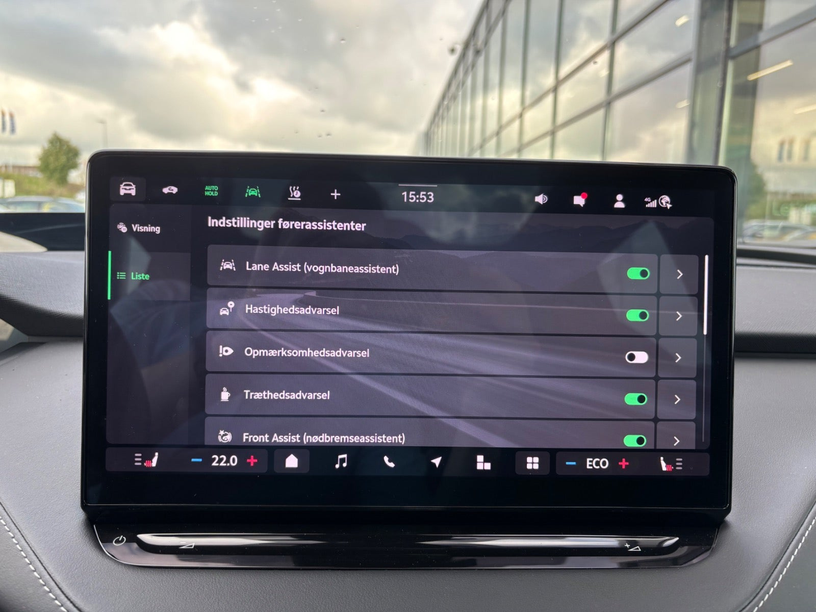 Grå Skoda Enyaq fra 2025