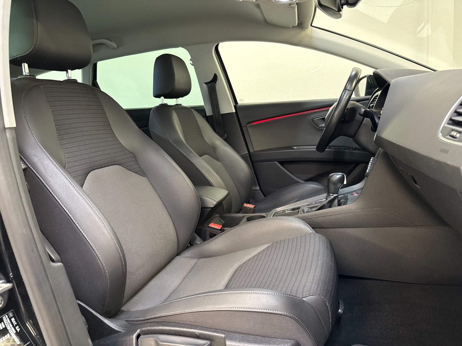 Sort Seat Leon fra 2019