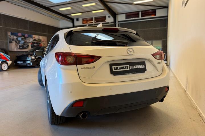 undefined Mazda 3 fra 2013