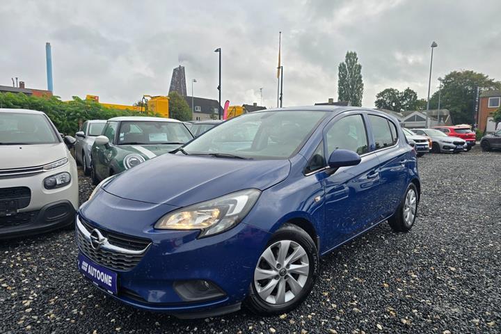 Blå Opel Corsa fra 2019