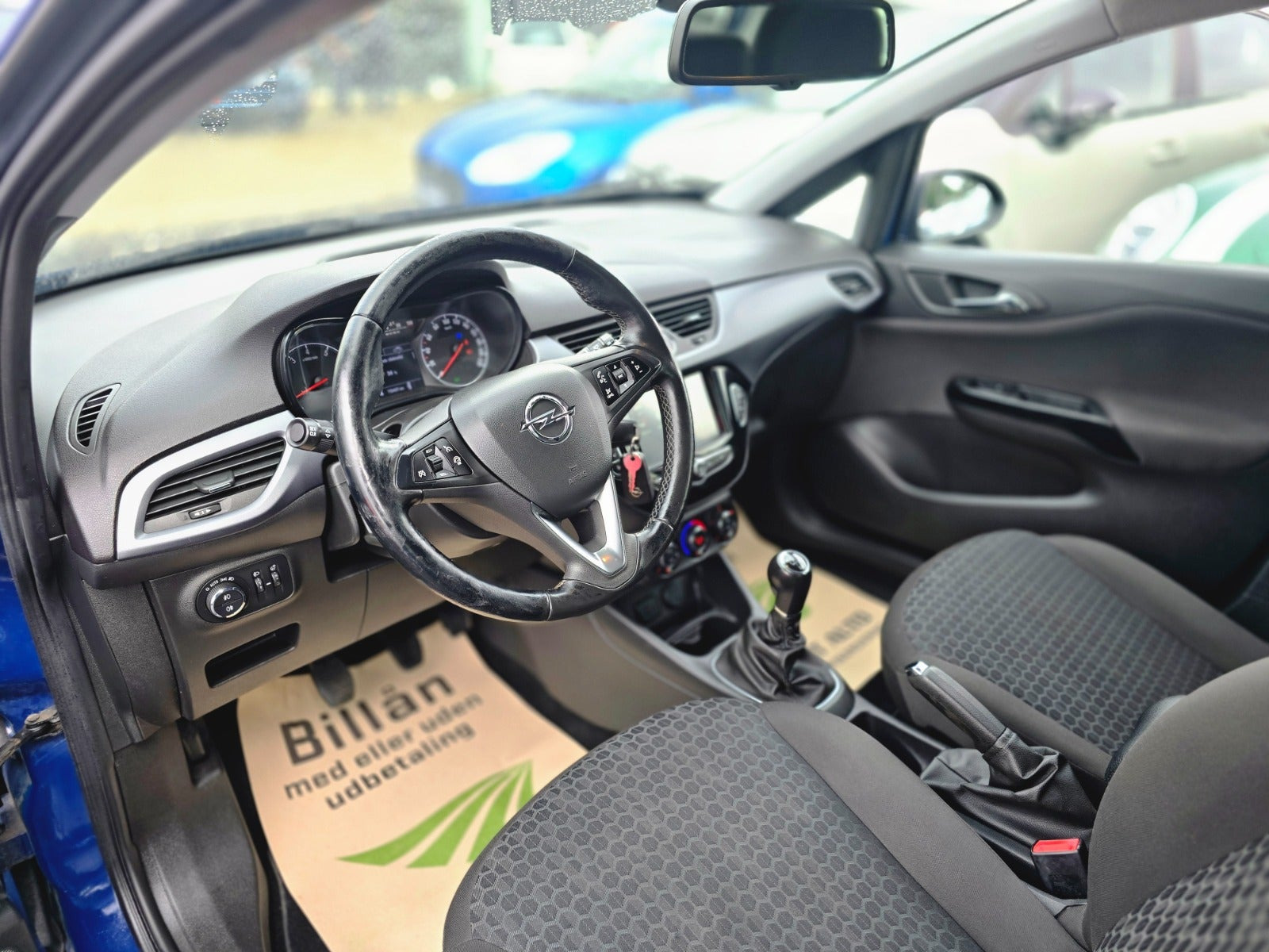 Blå Opel Corsa fra 2019