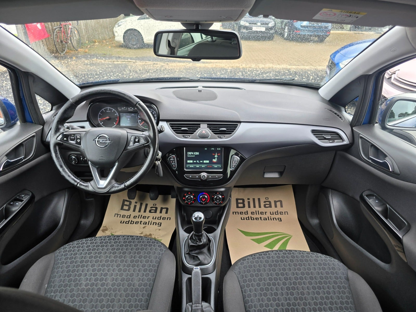 Blå Opel Corsa fra 2019