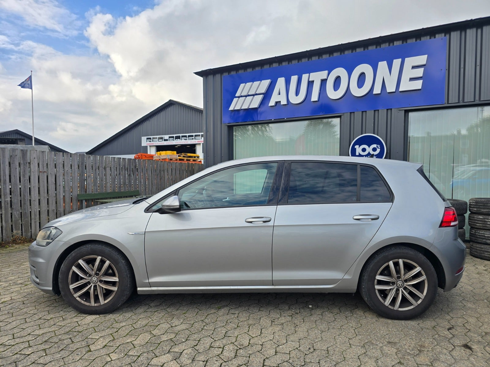 Sølv VW Golf VII fra 2018