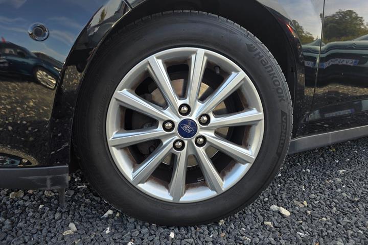 Sort Ford C-MAX fra 2017