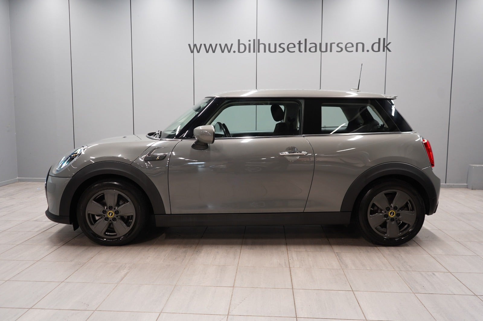 Grå Mini Cooper SE fra 2022