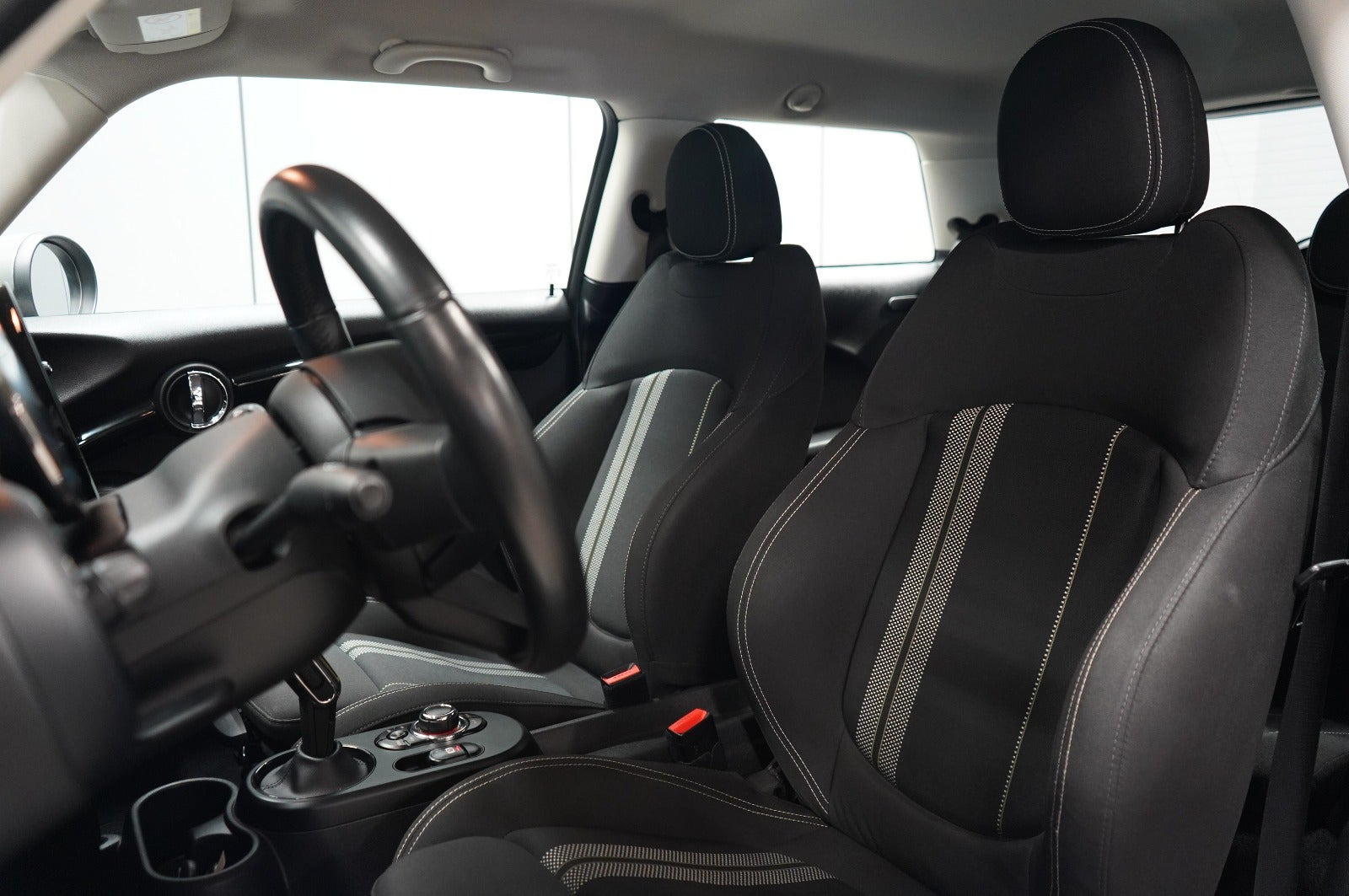 Grå Mini Cooper SE fra 2022
