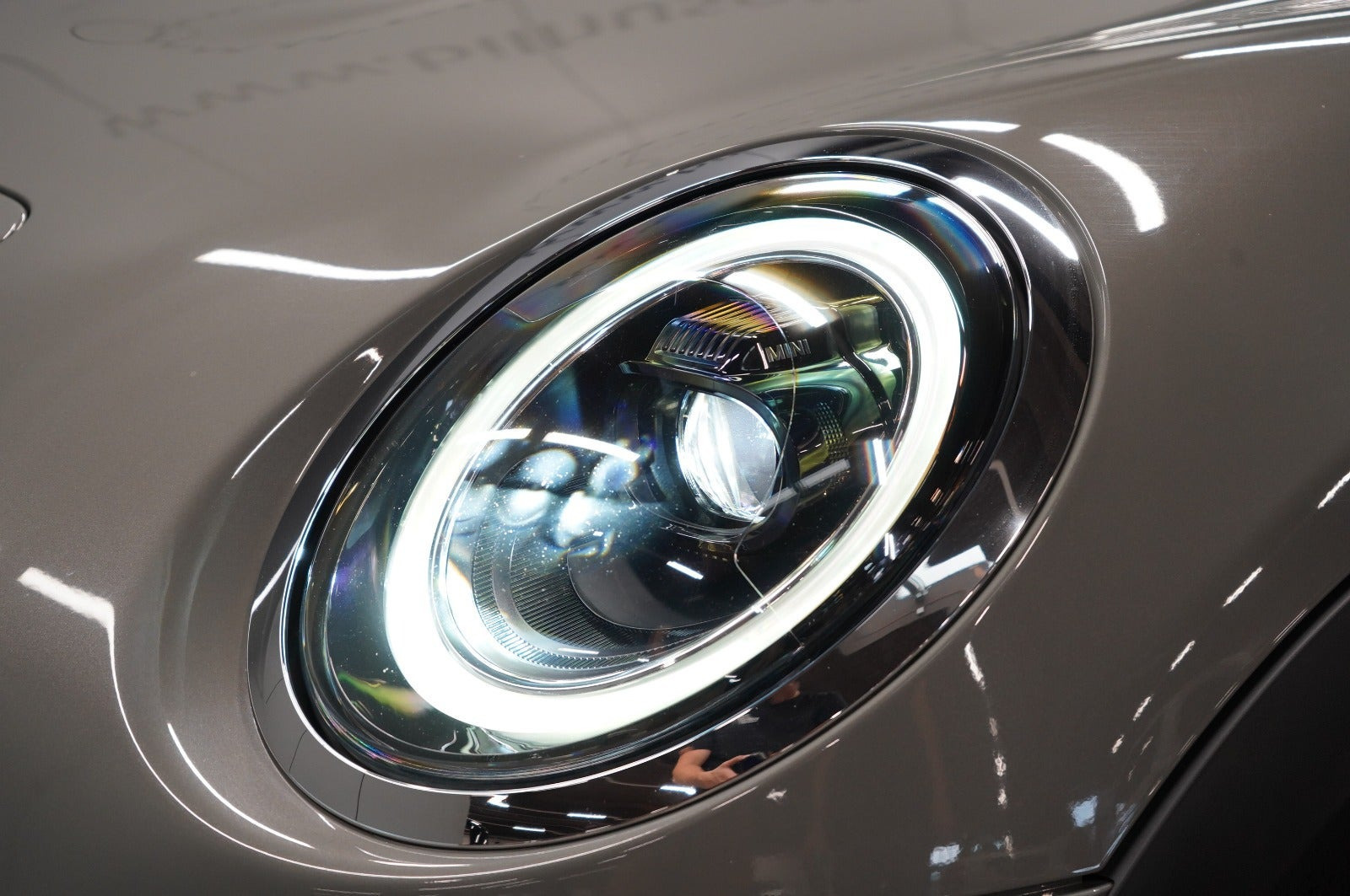 Grå Mini Cooper SE fra 2022