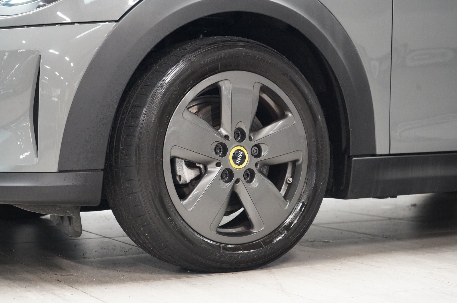 Grå Mini Cooper SE fra 2022