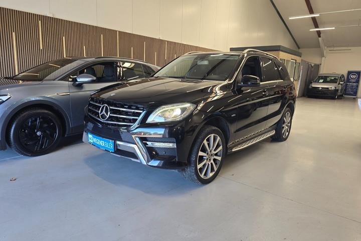 Sort Mercedes ML350 fra 2012
