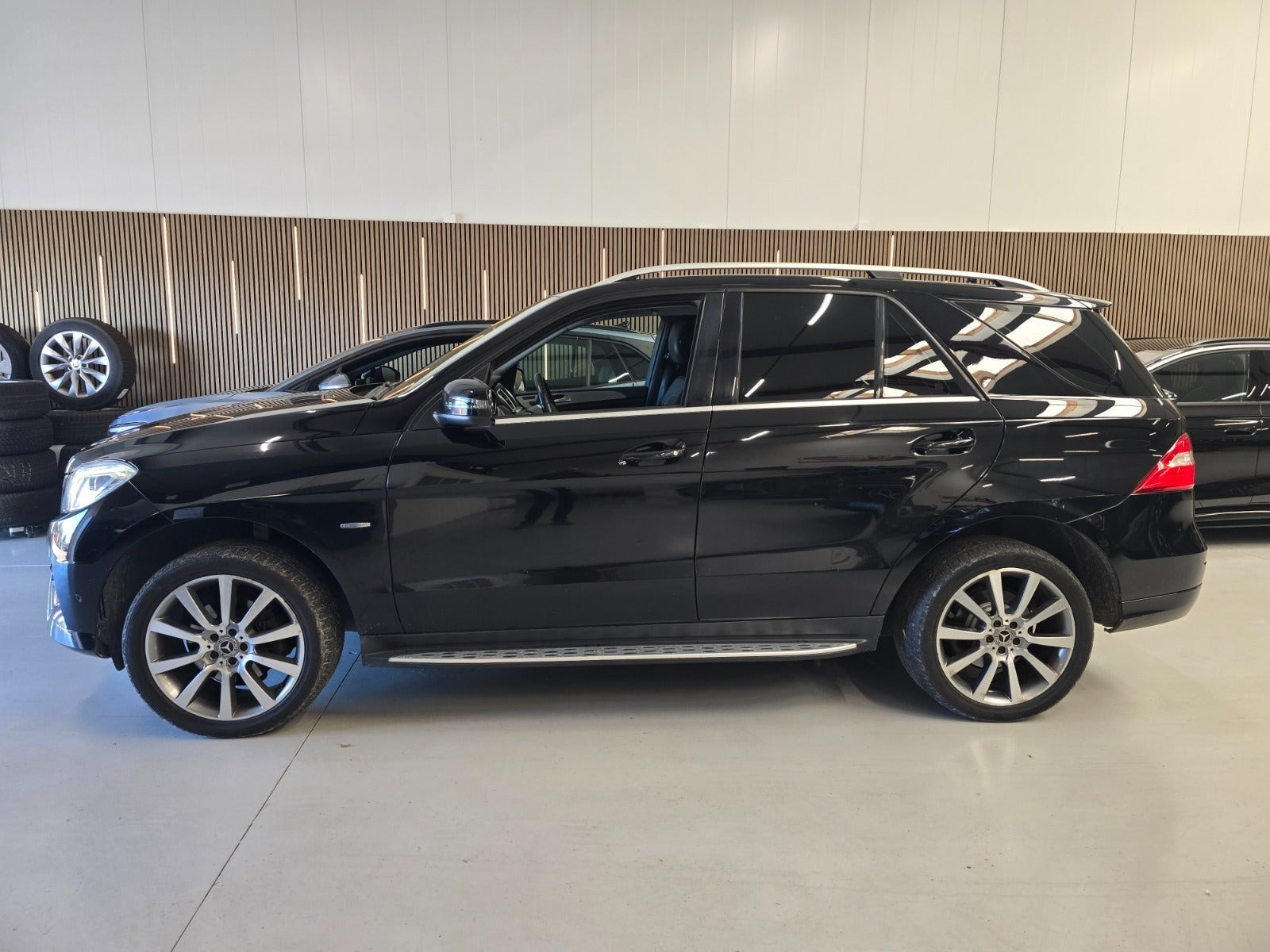 Sort Mercedes ML350 fra 2012
