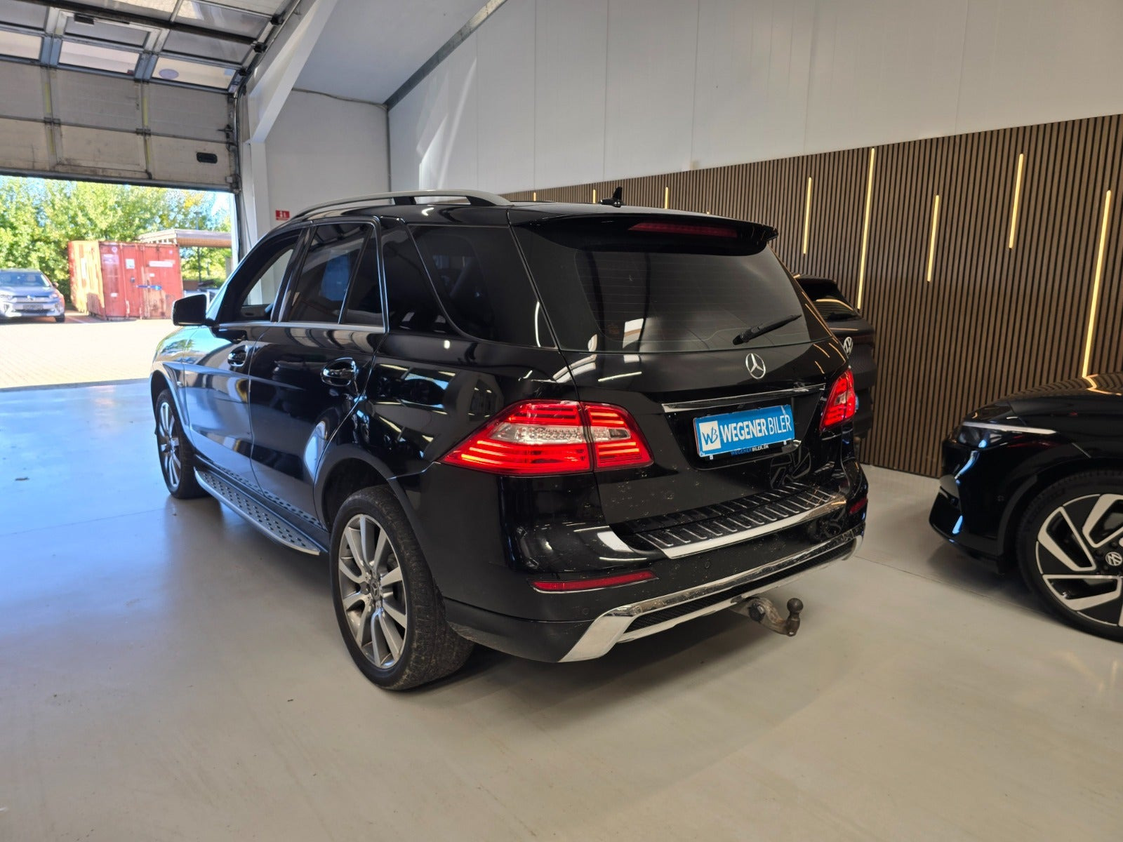Sort Mercedes ML350 fra 2012