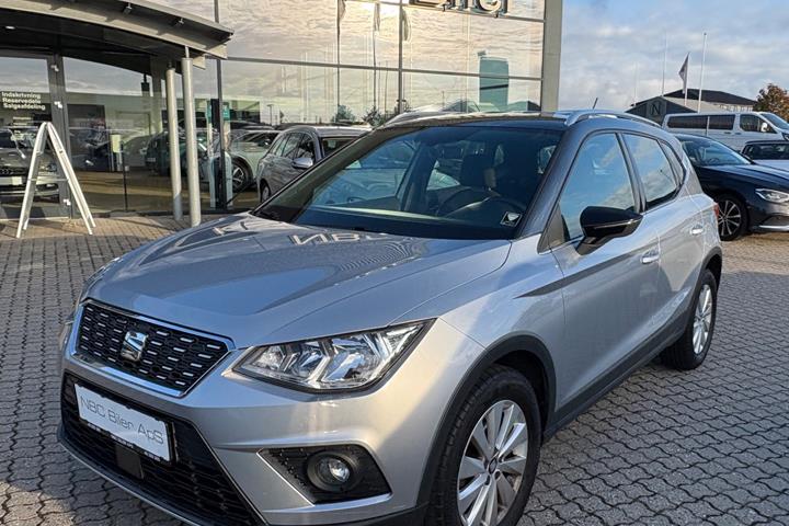Sølv Seat Arona fra 2019