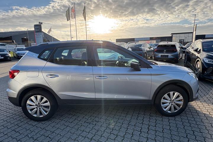 Sølv Seat Arona fra 2019