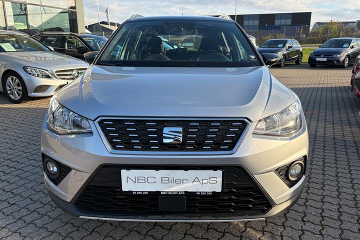 Sølv Seat Arona fra 2019