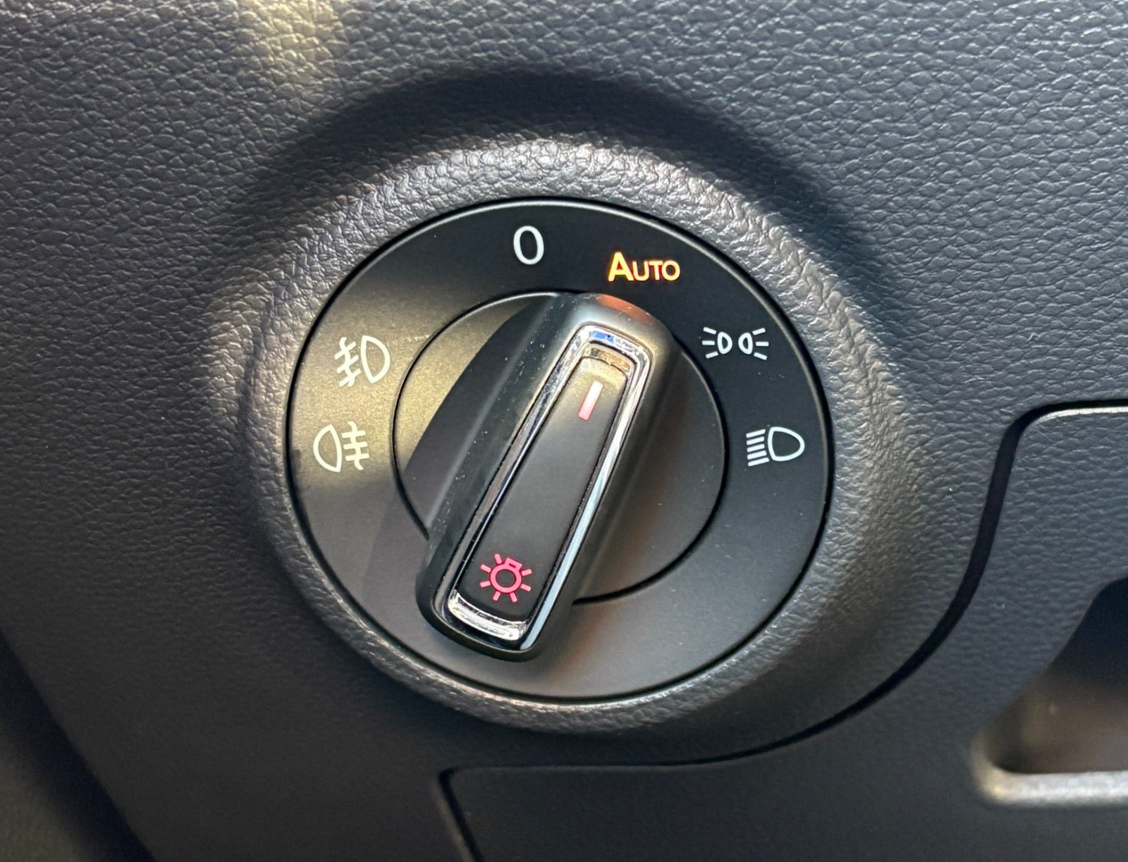 Sølv Seat Arona fra 2019