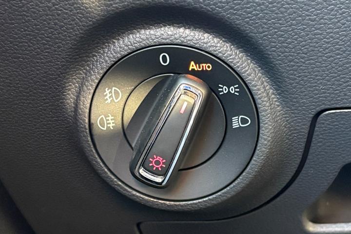 Sølv Seat Arona fra 2019