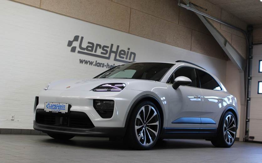 Porsche Macan 4