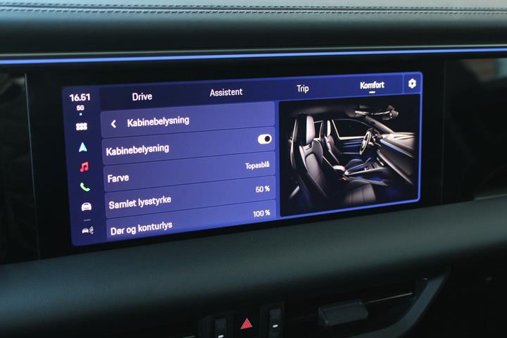 Grå Porsche Macan 4 fra 2025