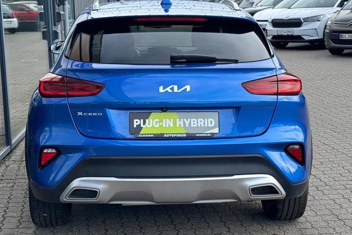 Blå Kia XCeed fra 2022