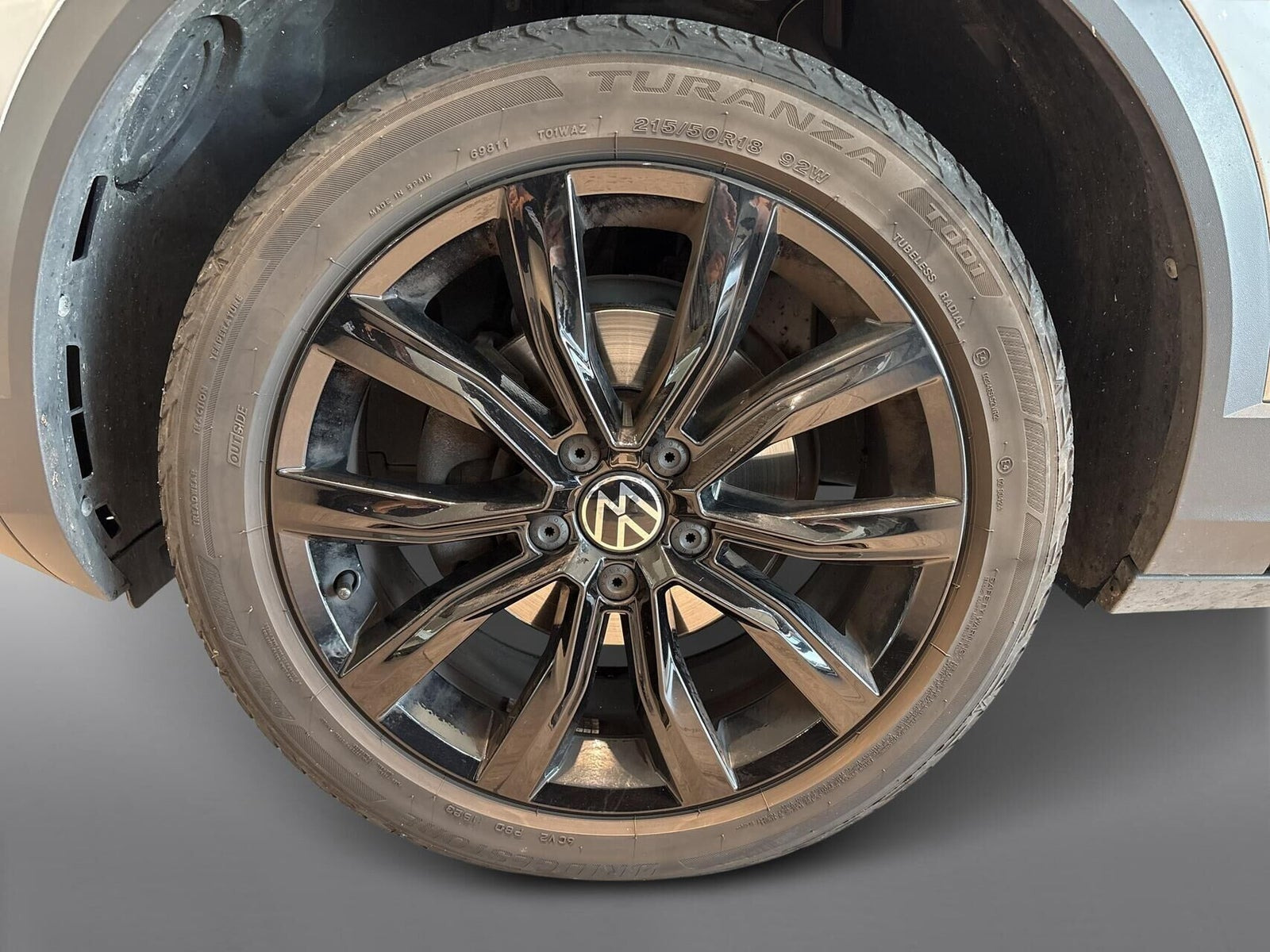 Sølv VW T-Roc fra 2023