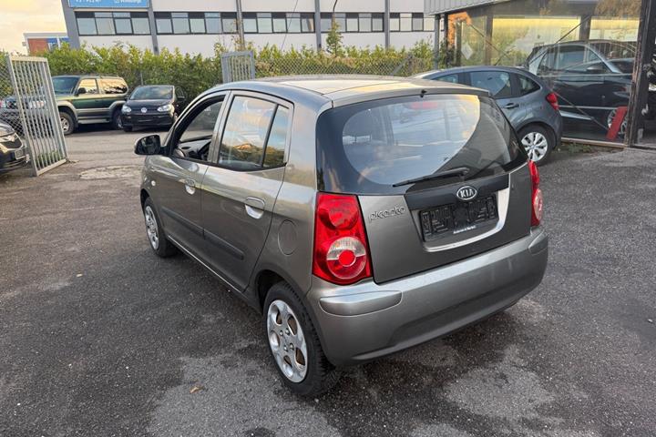 undefined Kia Picanto fra 2010