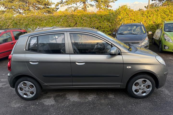 undefined Kia Picanto fra 2010