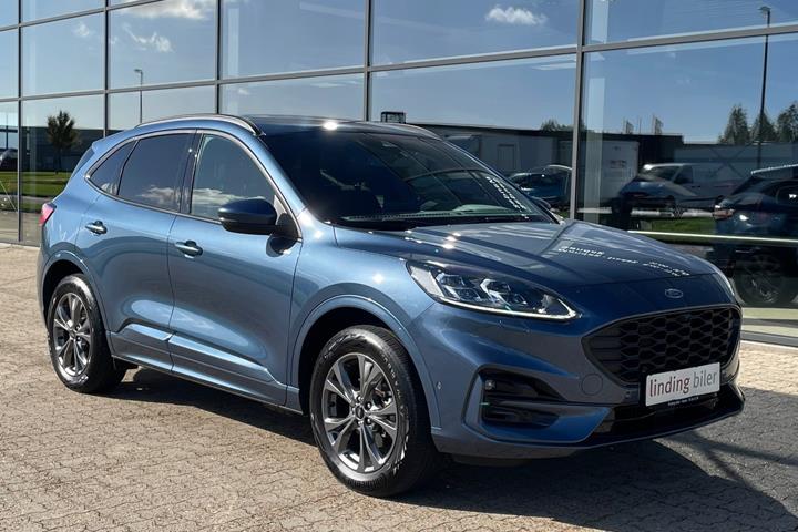 Blå Ford Kuga fra 2023