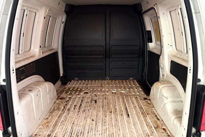 Hvid VW Caddy fra 2017