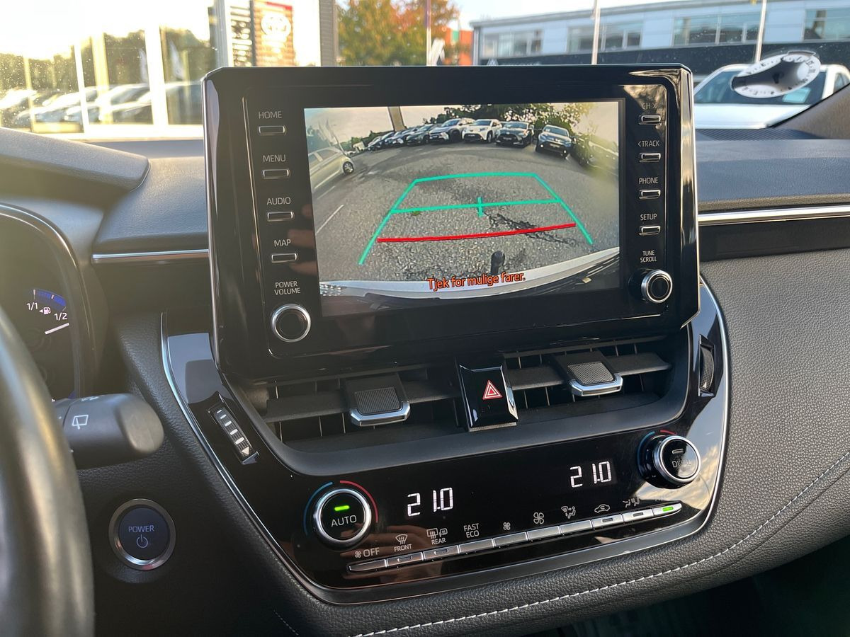 Sølv Toyota Corolla fra 2019