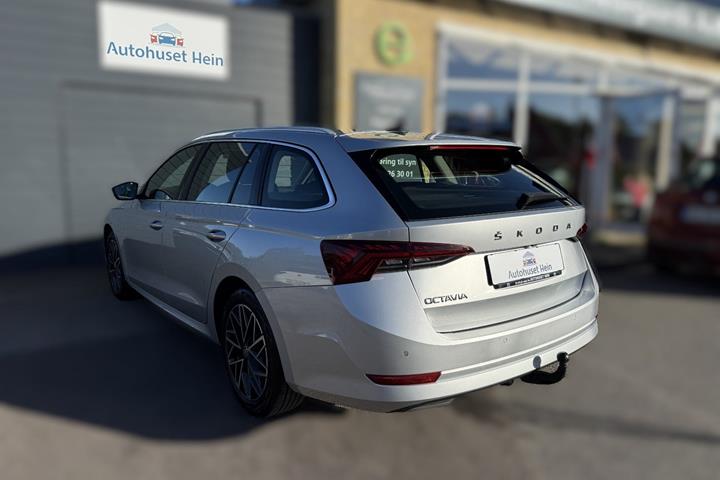 Sølv Skoda Octavia fra 2021
