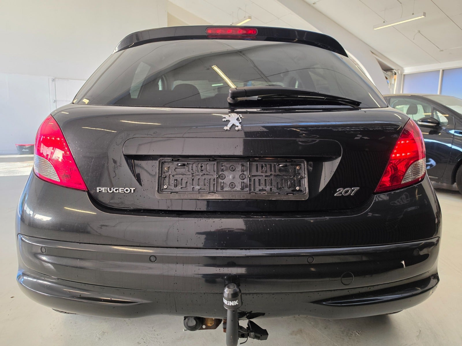 Sort Peugeot 207 fra 2010