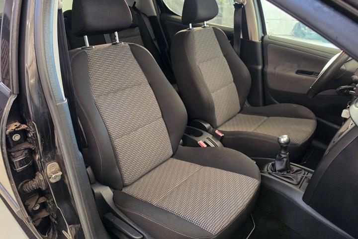 Sort Peugeot 207 fra 2010