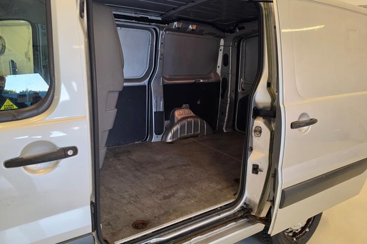Grå Toyota ProAce fra 2014